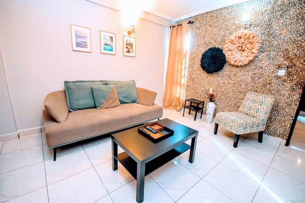Stone House - Makepe, Douala photo 2