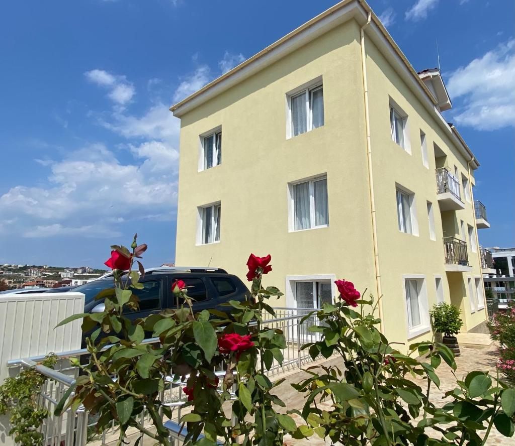 Byala Friendy Sea Apartaments photo 3