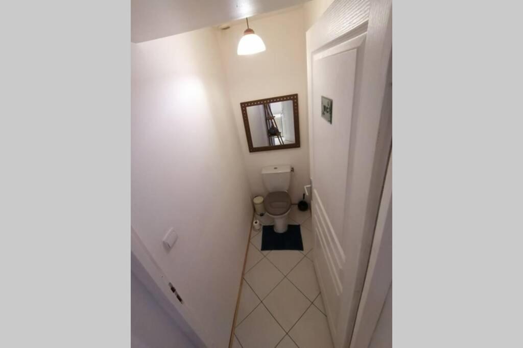 Maison chaleureuse et de détente avec piscine et spa photo 2