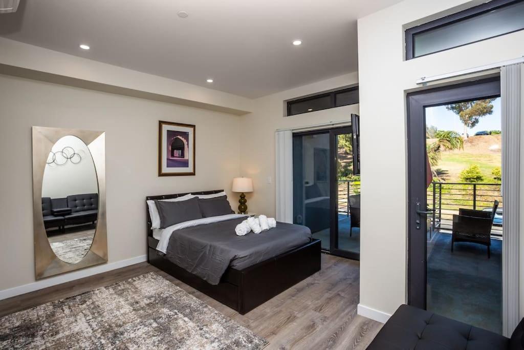 Awesome Balboa Park View with Huge Balcony in SD image
