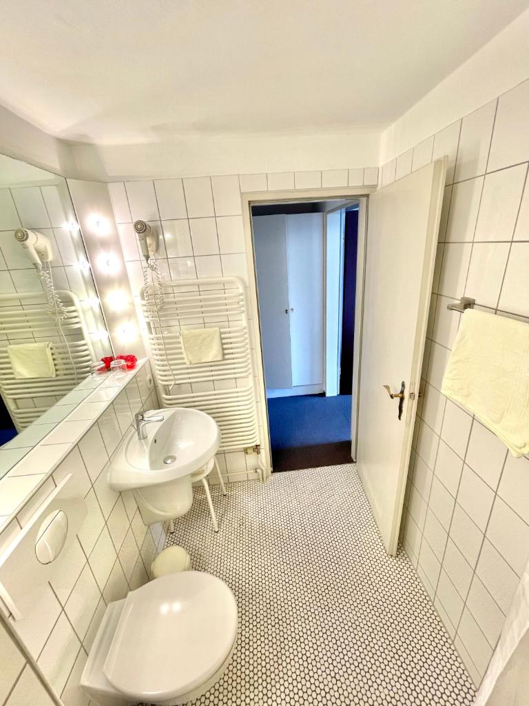 Hotel Pension Linz photo 4