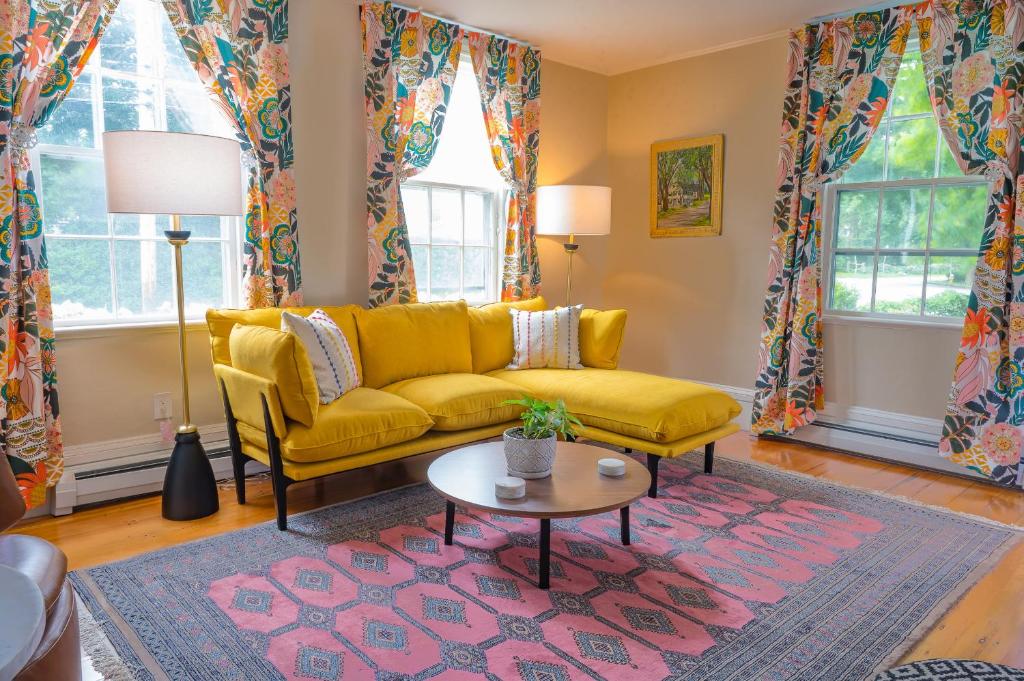 Sally Webster Inn image