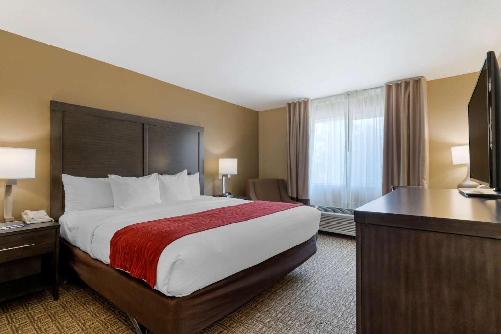 Comfort Inn & Suites Ponca City near Marland Mansion photo 4