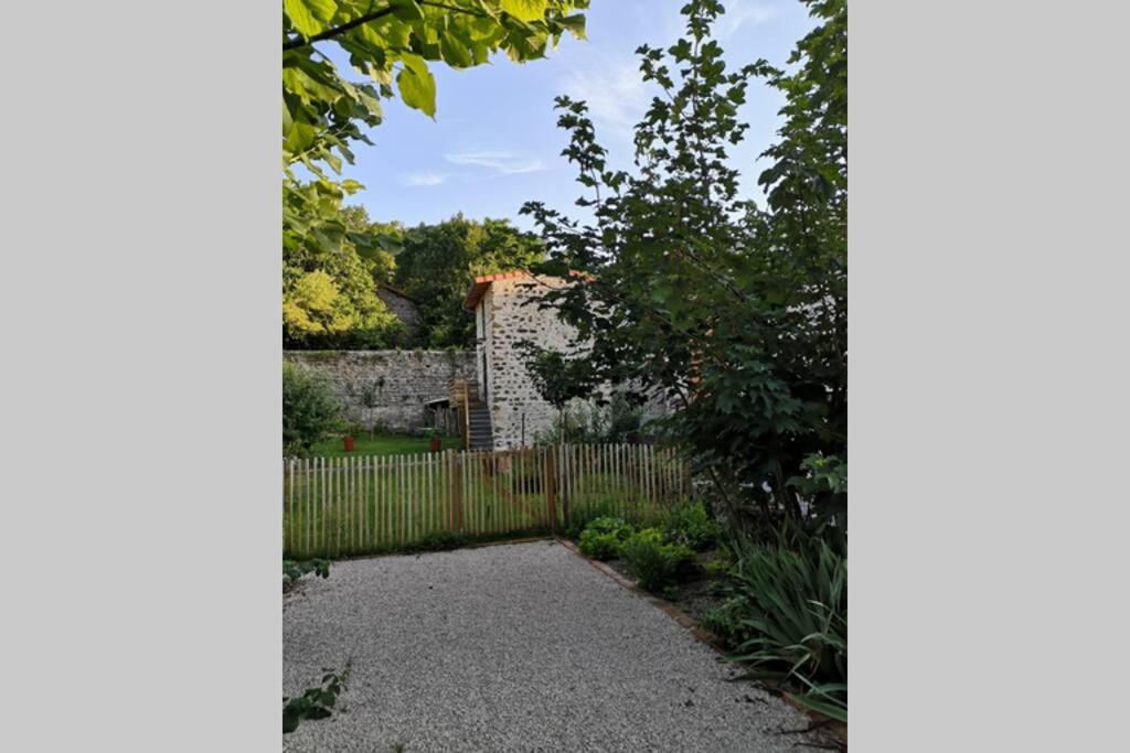 La Dilettante, petite maison rénovée, avec jardin photo 3