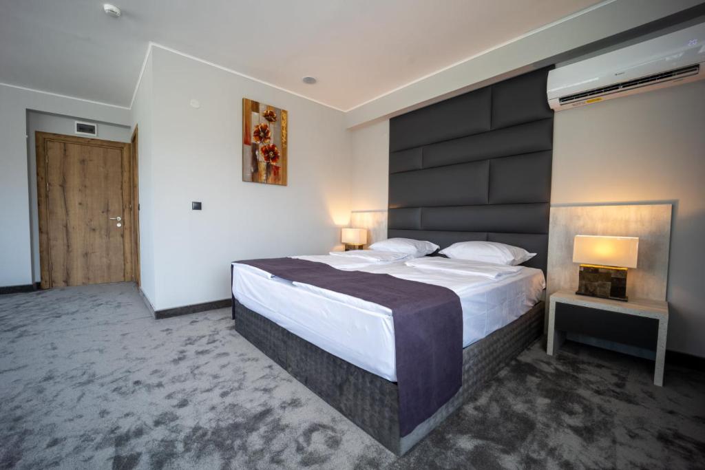 Hotel Caesar 2 photo 1