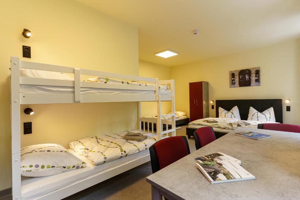 Hotel und Hostel Gleisbett photo 3