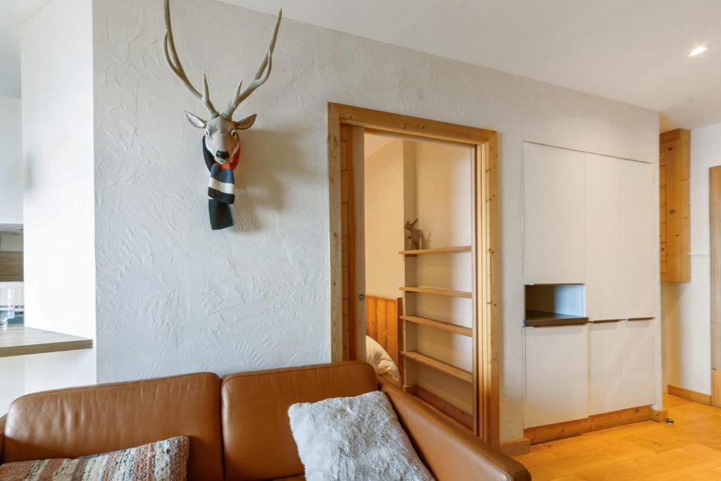 Cosy flat with terrace in Huez - Welkeys photo 3