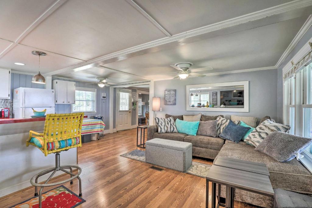 Idyllic Waterfront Escape with Private Boat Dock! photo 3