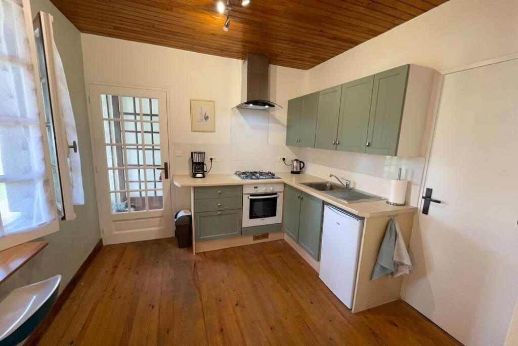 Gite Jeanroy a Cheerful 2 Bedroom Rural Gite photo 4