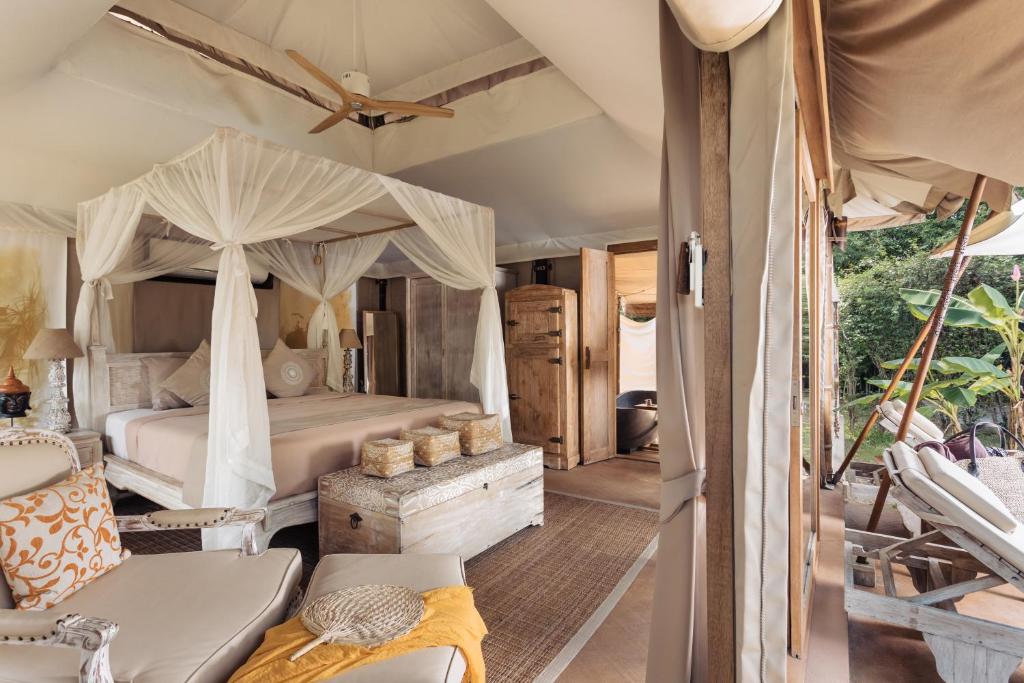 Номер (Роскошная вилла-шатер с 1 спальней), Khwan Beach Resort
