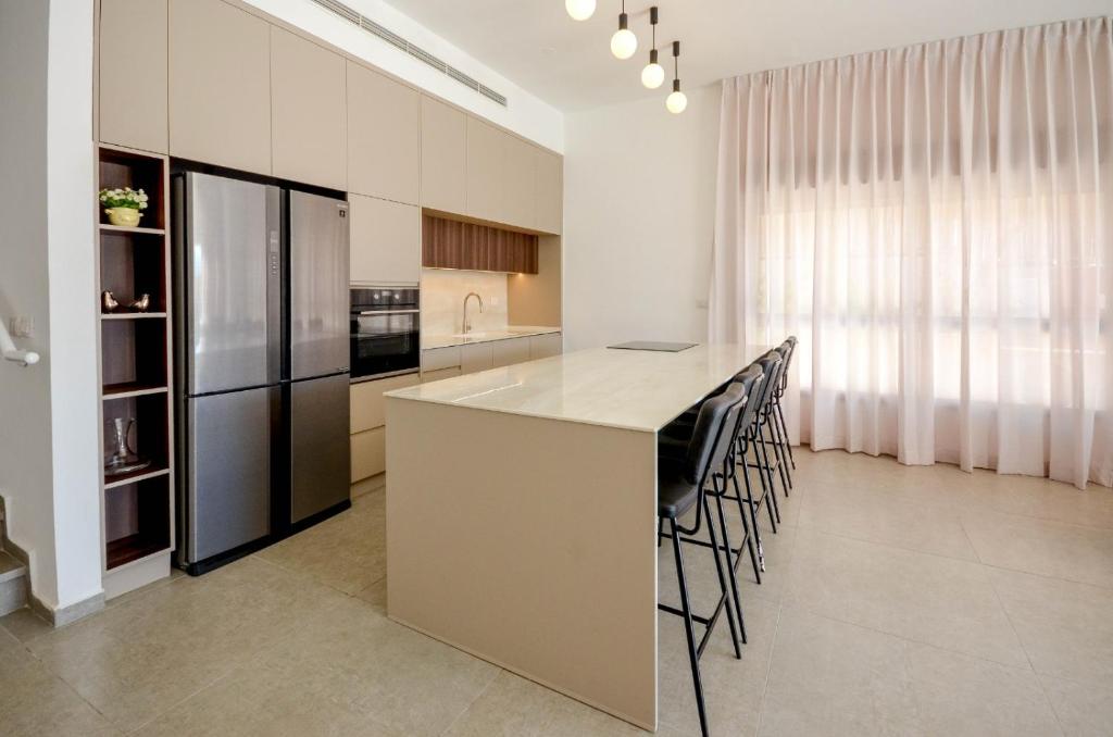 לביא אילת lavie eilat photo 2