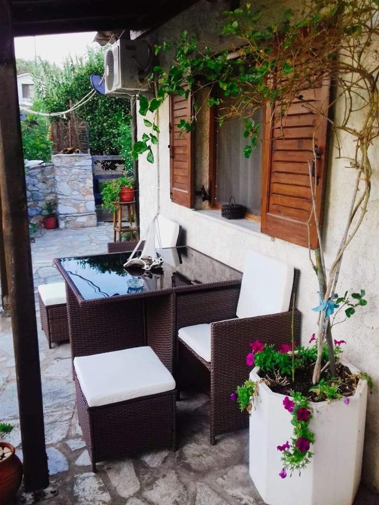 Skiathos Riviera Studios photo 2