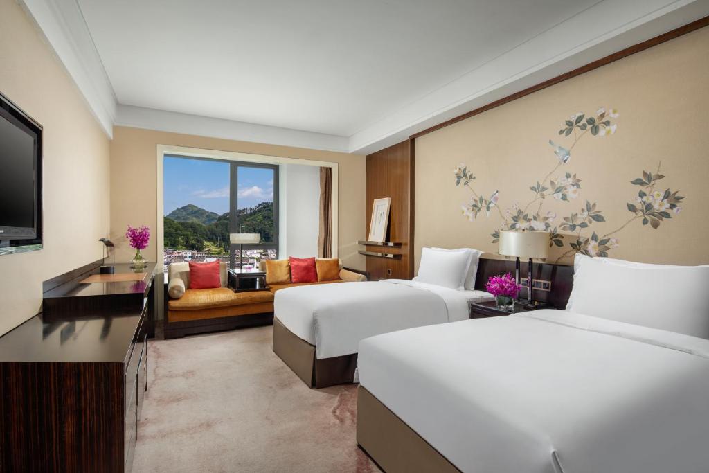 Crowne Plaza Huangshan Yucheng, an IHG Hotel photo 2