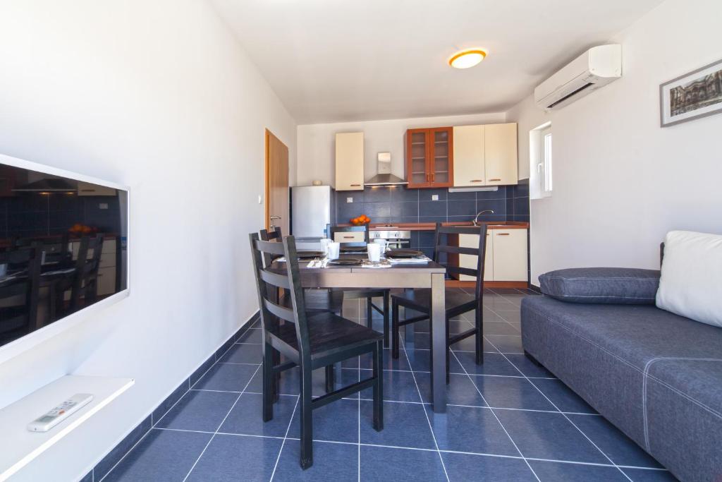 The View Apartments photo 4