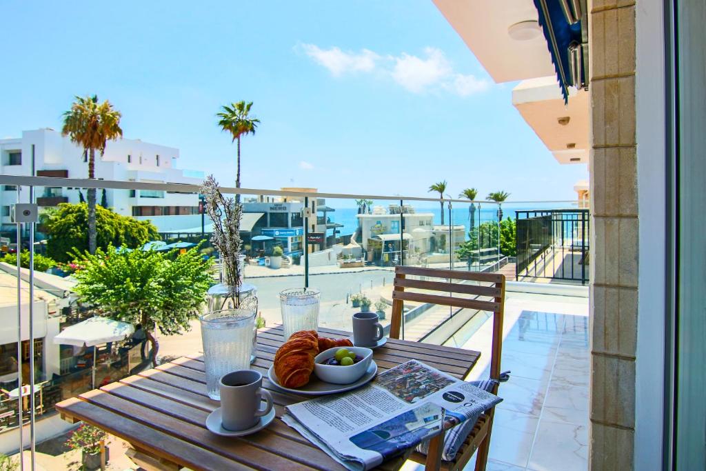Phaedrus Living Seaside Luxury Flat Athina 21 photo 3
