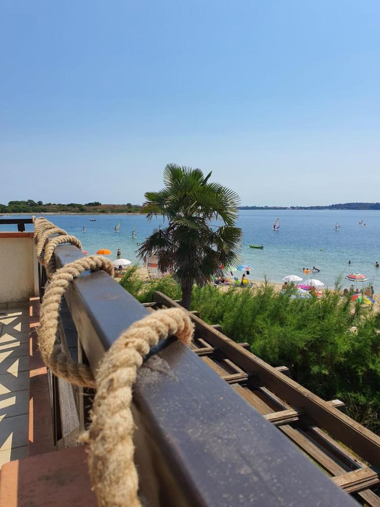 Spacious 3BD flat with PARKING and SEA VIEW photo 1