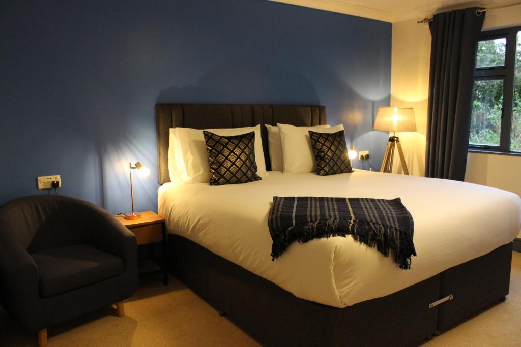 Woodlands Country House & Cottage Room Type - Superior King Room