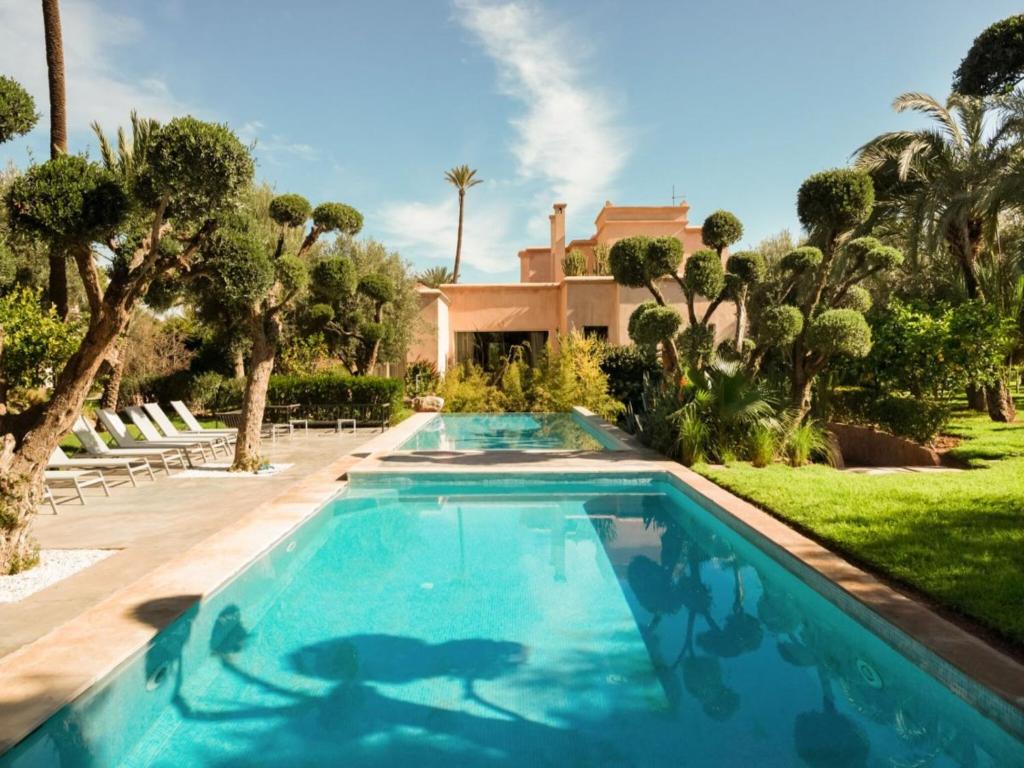 Exclusive Luxury Pool, Spa photo 1