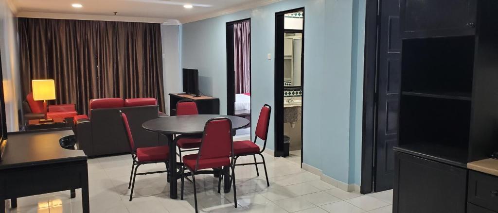 Семейный (Семейный номер с видом на море), Leisure Cove Hotel and Apartments