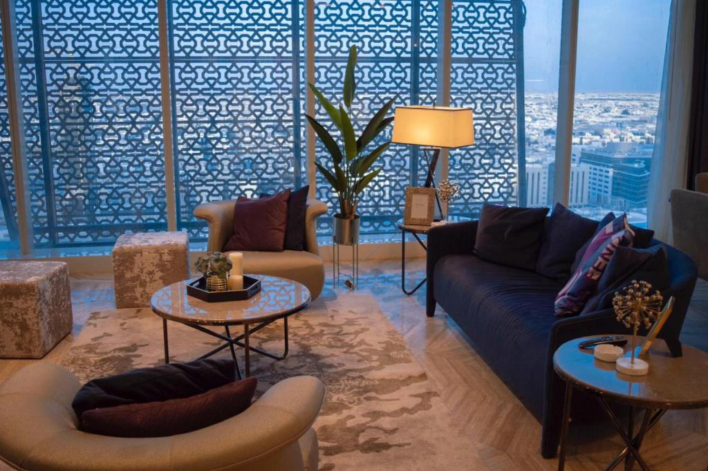 fendi apartment photo 2