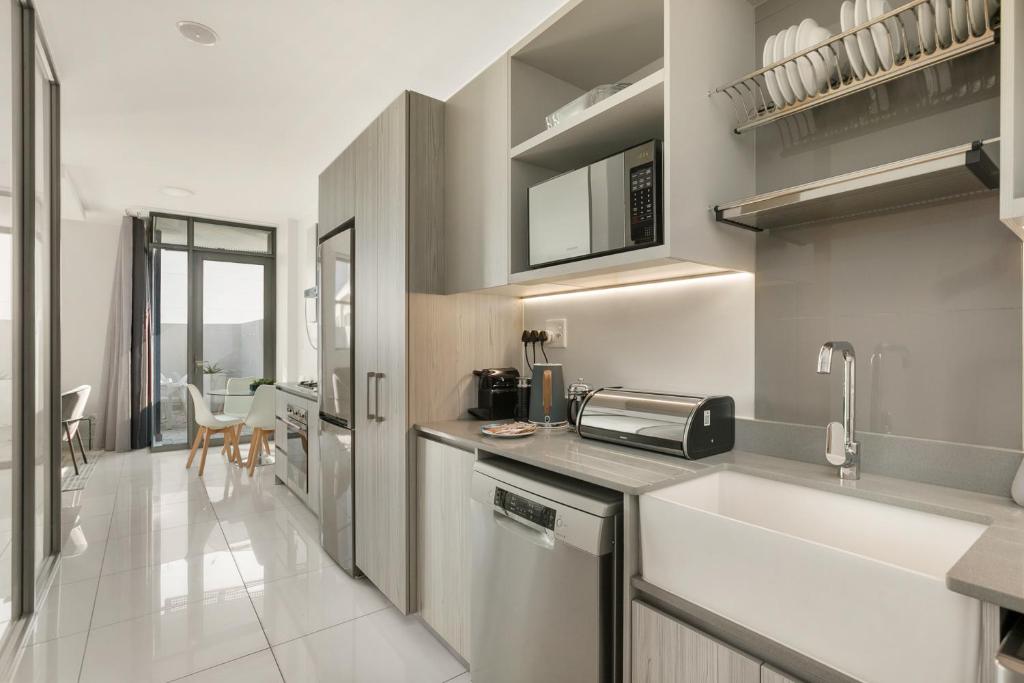 The Median Apartments photo 3