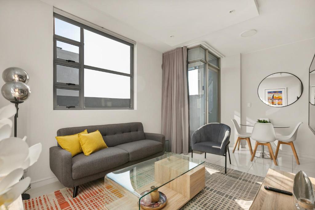 The Median Apartments photo 4