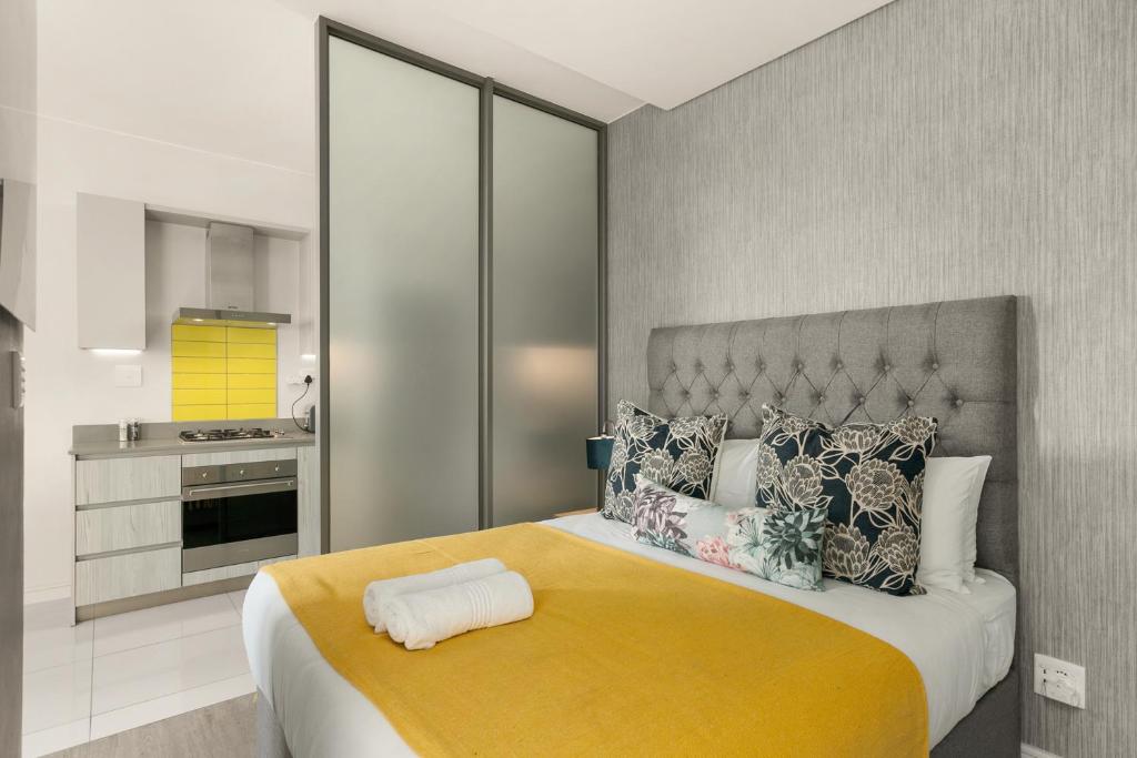 The Median Apartments photo 2