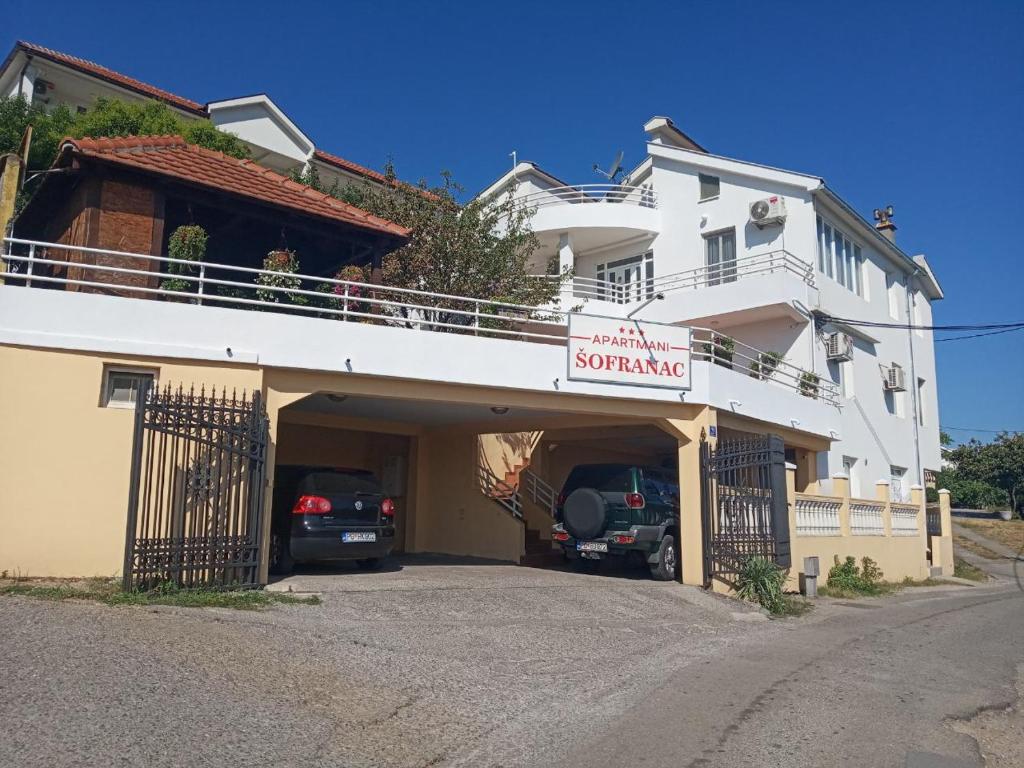 Апартаменты (Апартаменты), Apartments Marko