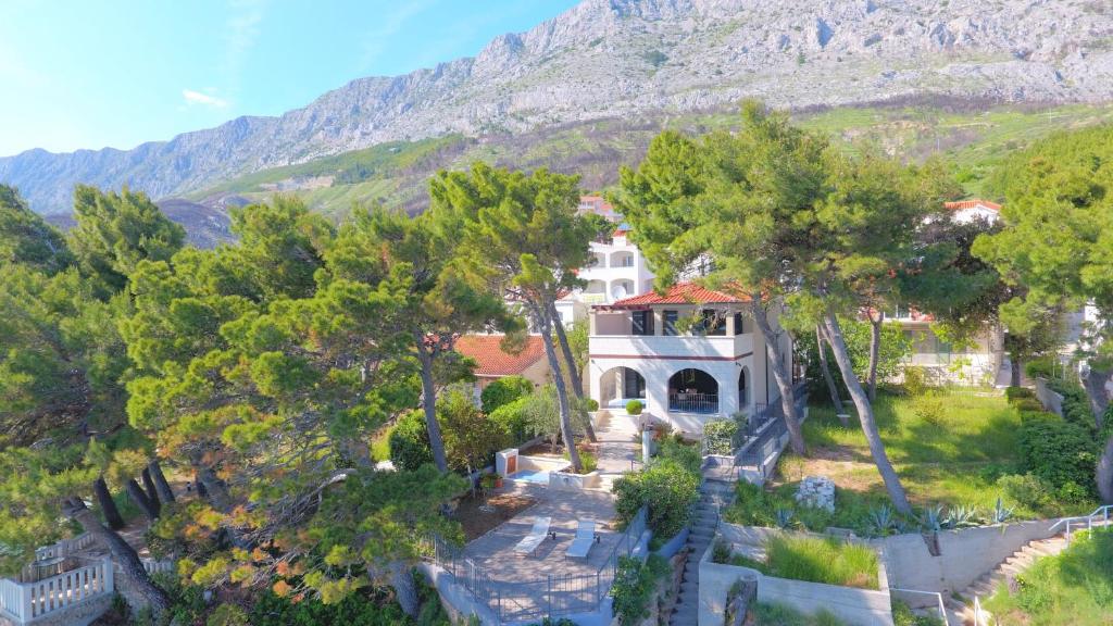 Beachfront Villa Zara
