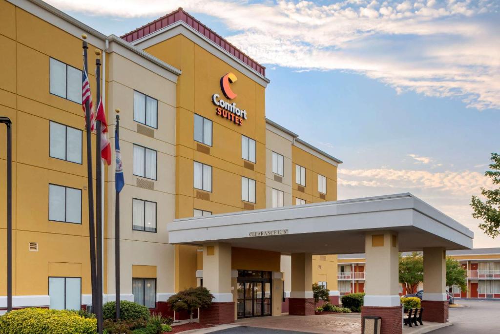 Comfort Suites Fredericksburg North photo 1