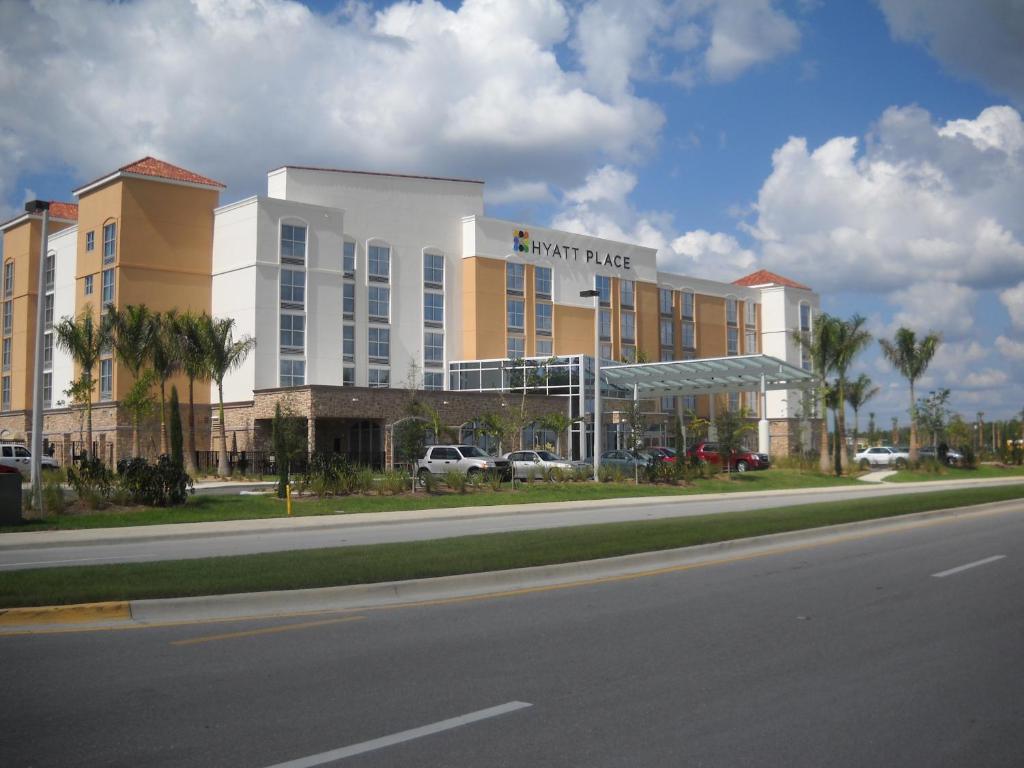 Hyatt Place Fort Myers/at The Forum image