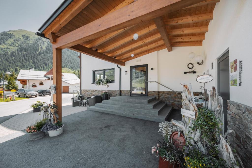 Hotel Alpina photo 3