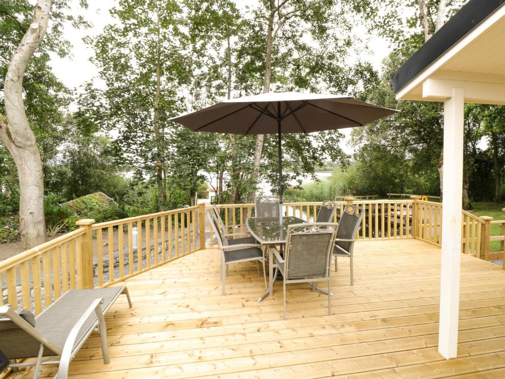Port Heron Lodge photo 2