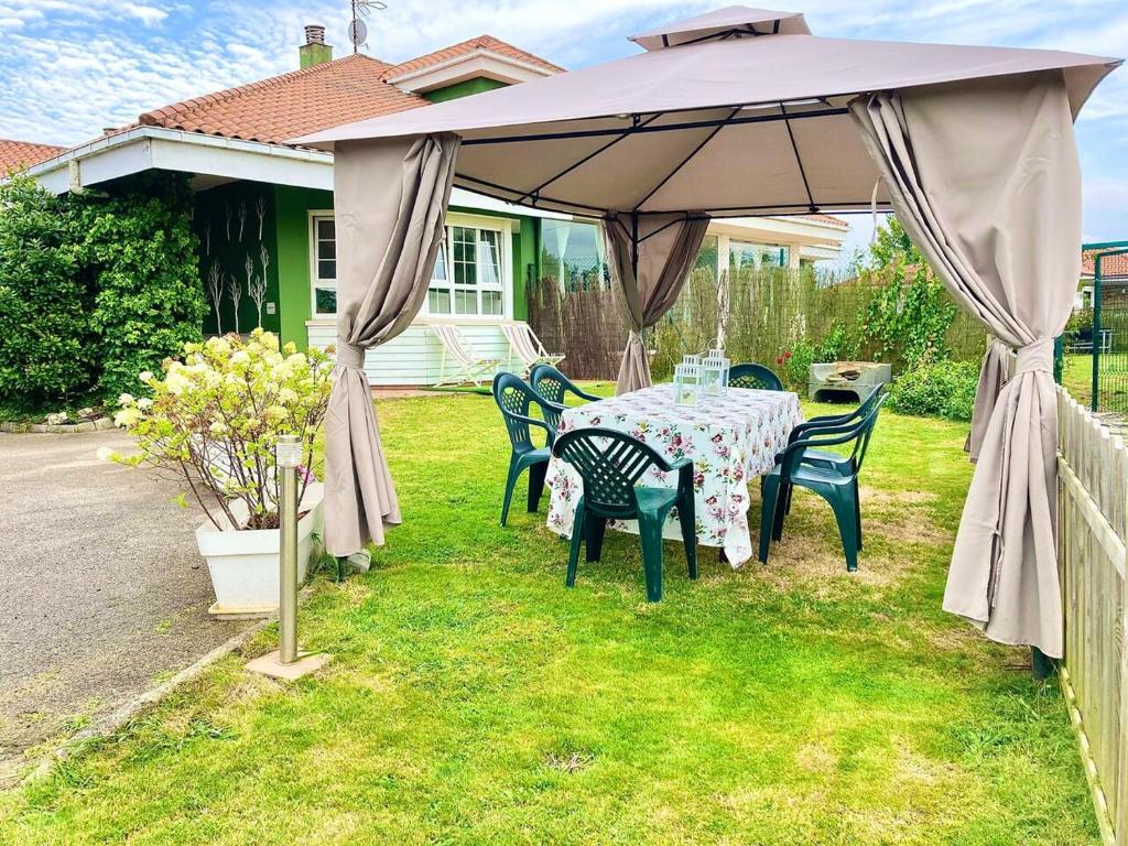 4 bedrooms house with enclosed garden and wifi at Bastian 3 km away from the beach photo 2