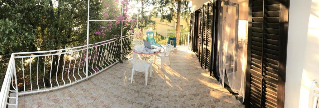 Mondeno house photo 1