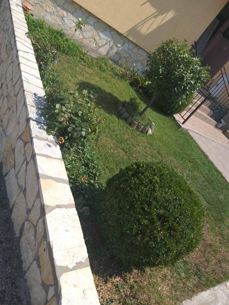Hostel Vera - Airport Podgorica photo 2