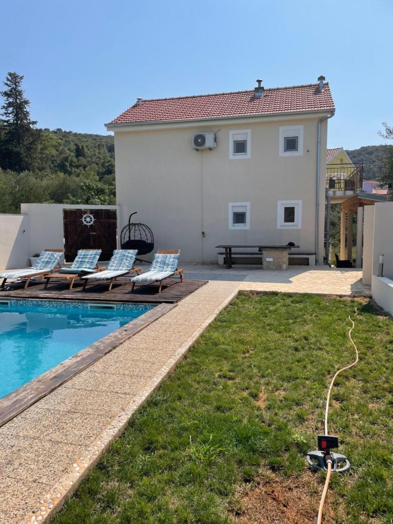 Holiday Home Antonija photo 1