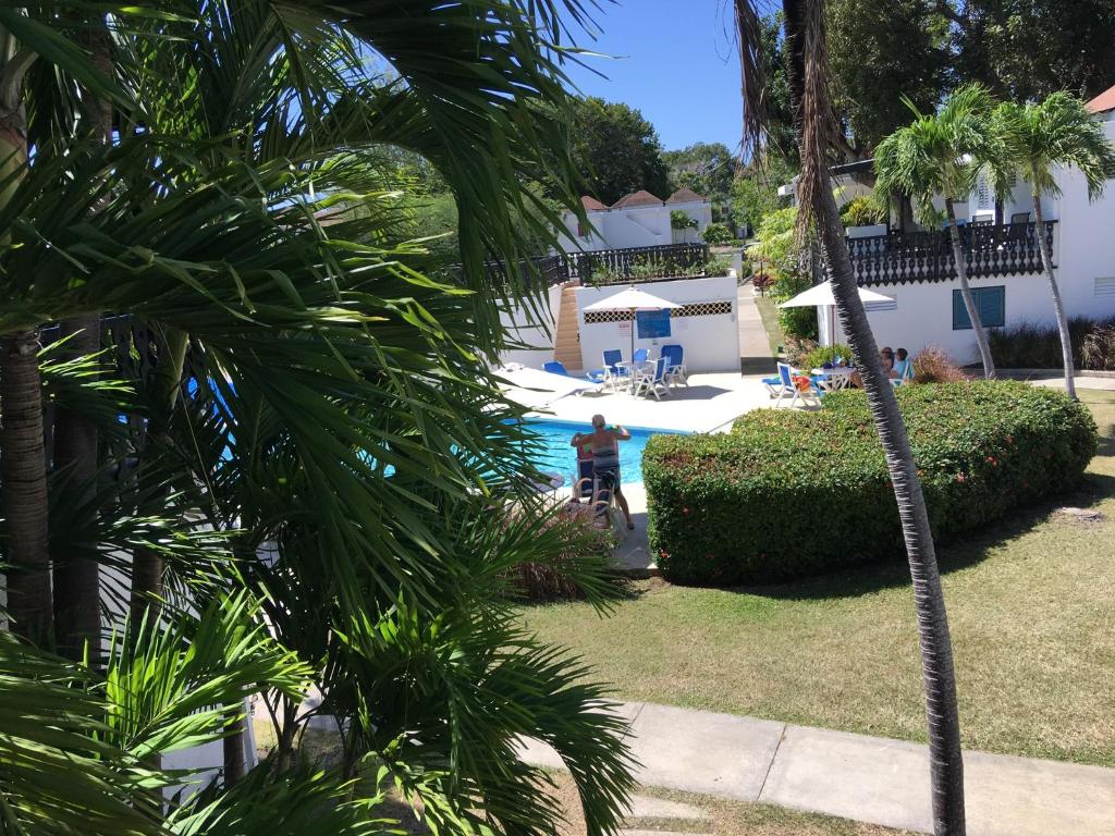 230 GG Rockley Barbados photo 3