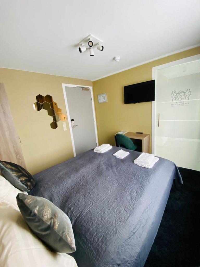 Hotel Du Commerce Room Type - Double or Twin Room with Bathroom