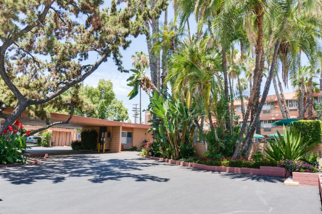 Saga Motor Hotel Pasadena photo 2