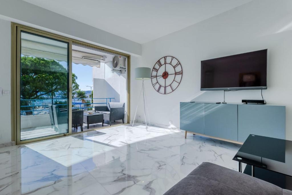 Right by the beaches 90m2 on the Croisette photo 2