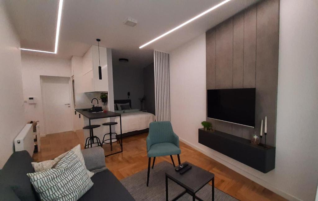 NINA Studio Apartment photo 3