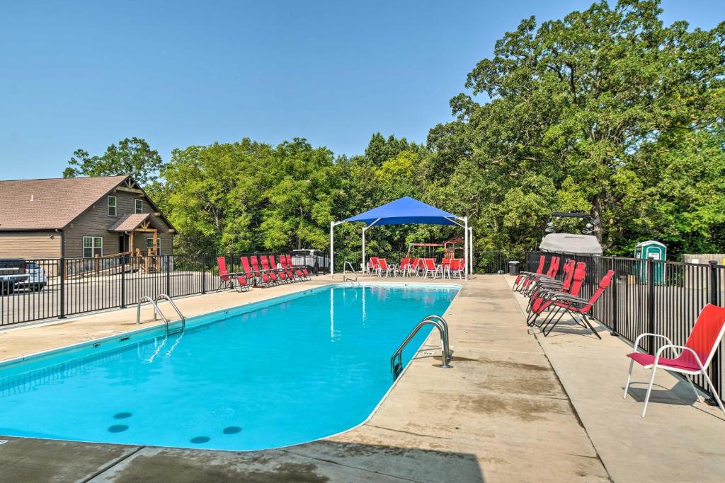 Updated Cabin with Direct Lake Access and Pool! photo 1