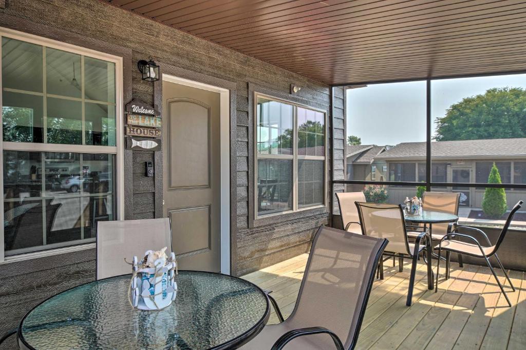 Updated Cabin with Direct Lake Access and Pool! photo 2