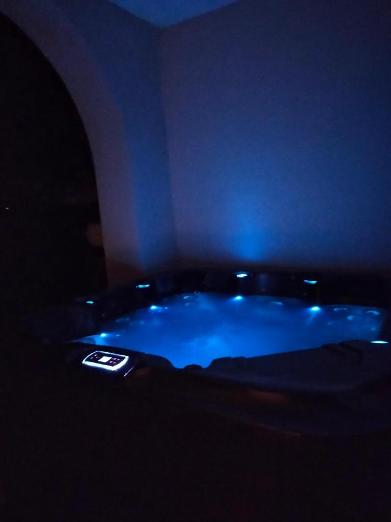 Reve de Panda avec Sauna et Jacuzzi Privatif photo 2