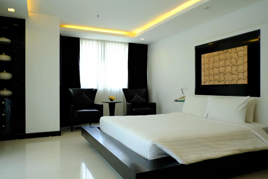 Сьюит (Люкс с 2 спальнями), Отель Amari Nova Suites