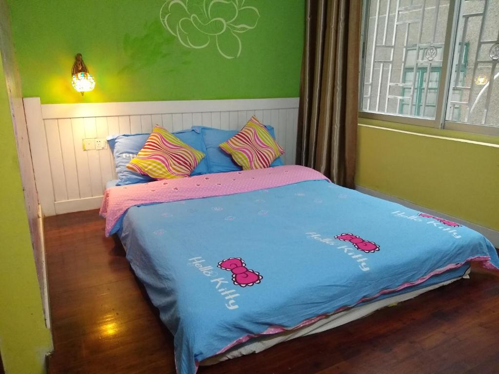 Двухместный (Стандартный двухместный номер с 1 кроватью), How Flower Hostel Yangshuo