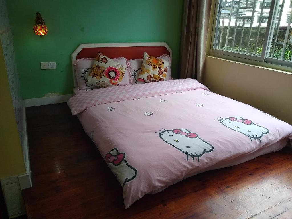 Двухместный (Стандартный двухместный номер с 1 кроватью), How Flower Hostel Yangshuo