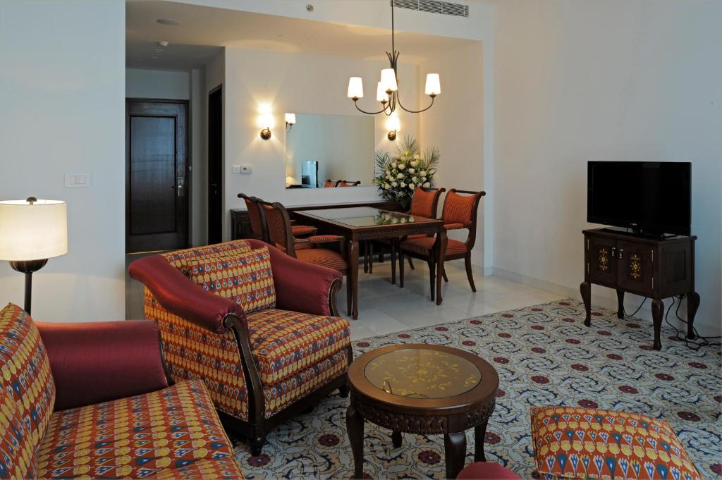 Сьюит (Представительский люкс), Отель Dushanbe Serena