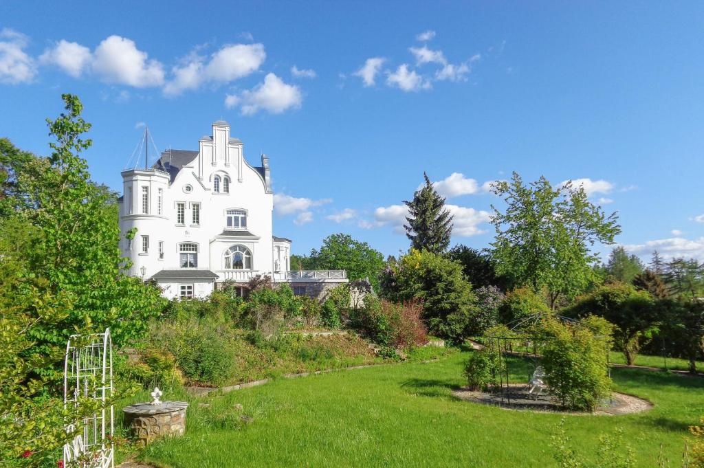 WeisseVilla Friedrichsbrunn Fewo SOLIDE photo 3